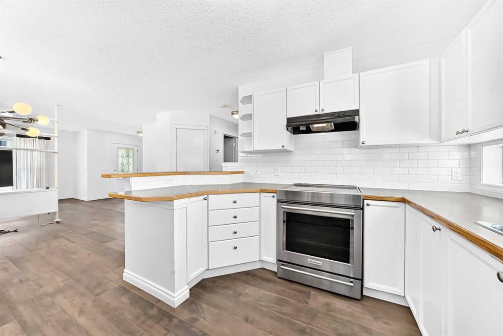 708 Tuscany Drive NW, Calgary — photo 4 of 38