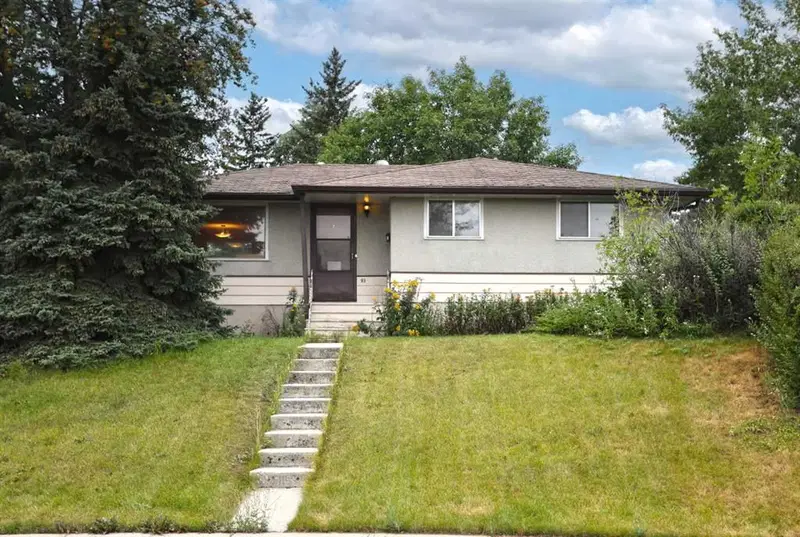 93 Winslow Crescent SW, Calgary — main listing photo