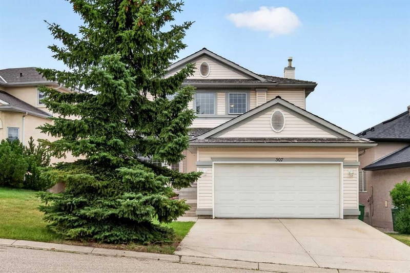 307 Edgeridge Gardens NW, Calgary — main listing photo