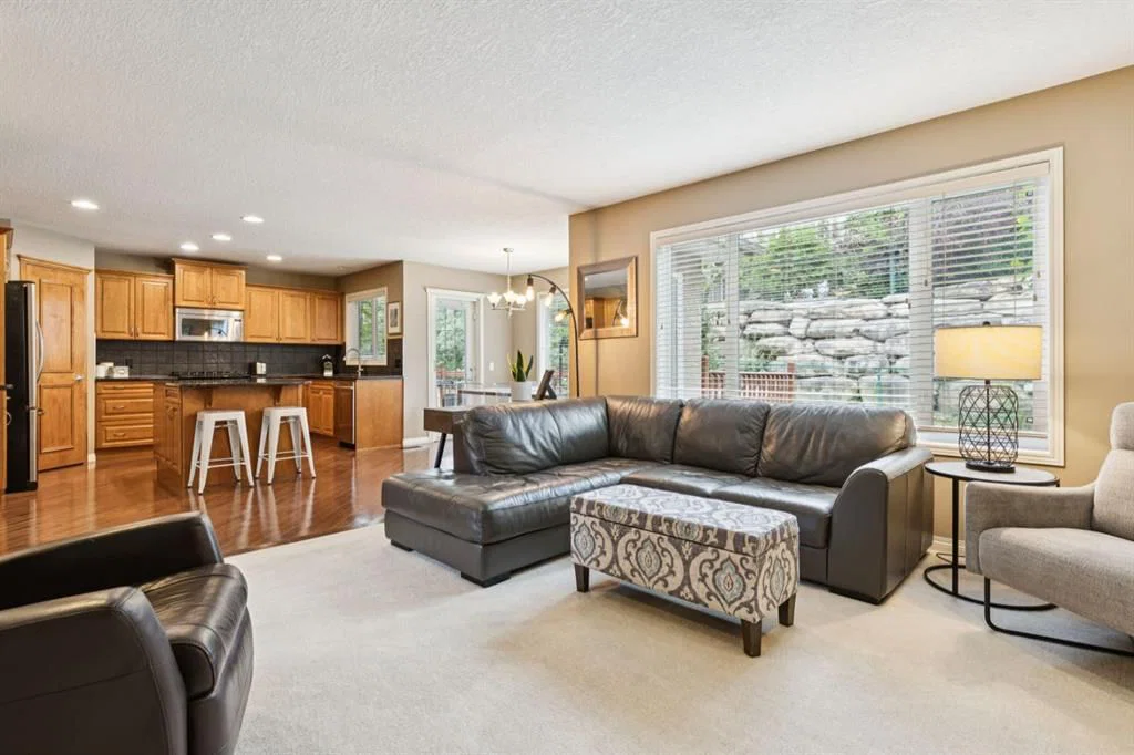 51 Sienna Park Crescent SW, Calgary — photo 3 of 28