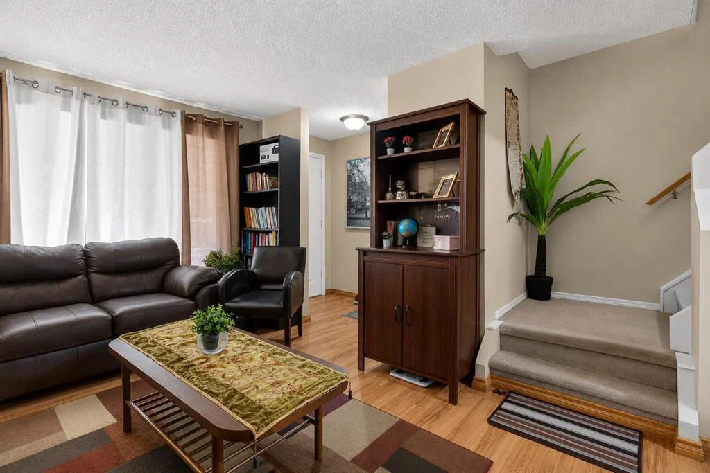 50 Falshire Terrace NE, Calgary — photo 4 of 28