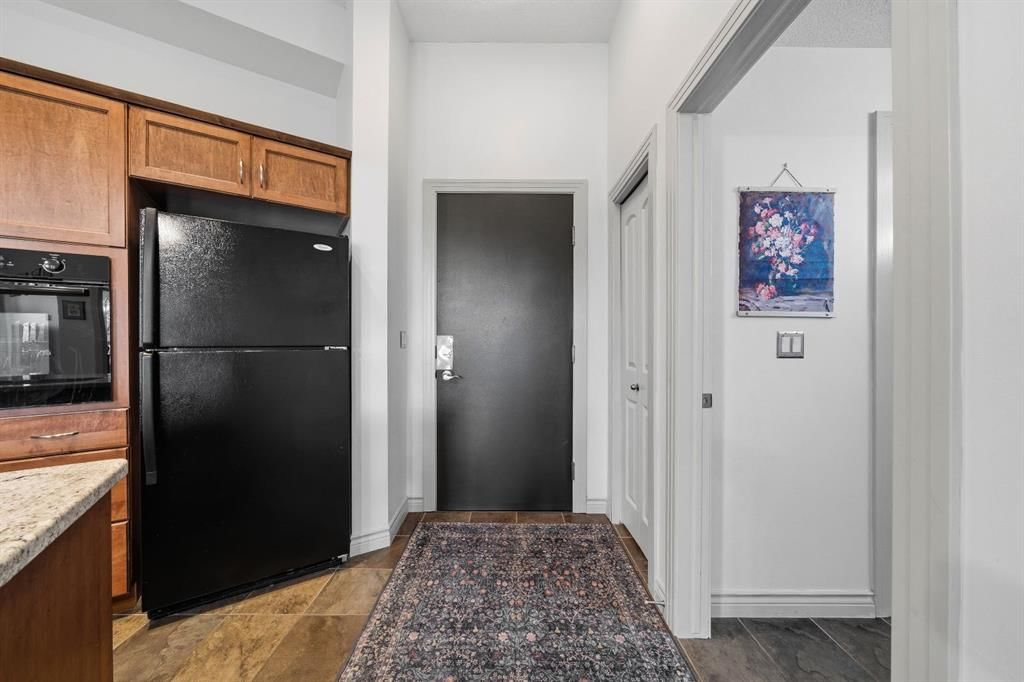 107, 3101 34 Avenue NW, Calgary — photo 5 of 33