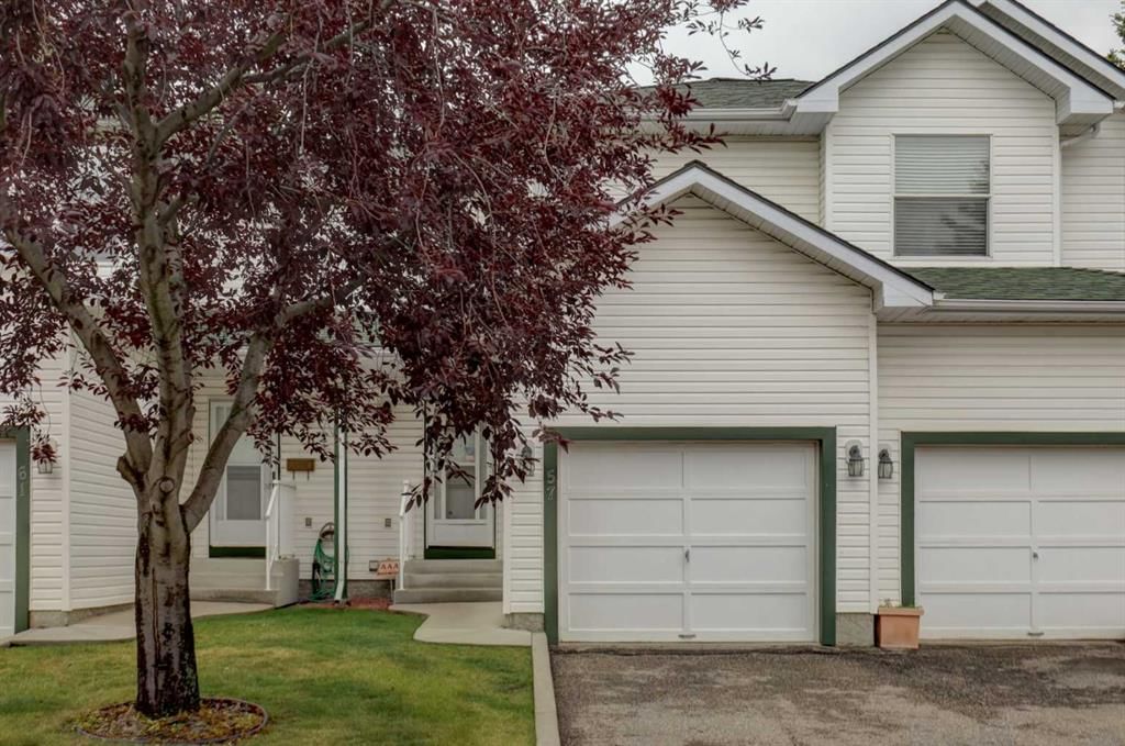 57 SANDPIPER Lane NW, Calgary — photo 2 of 30