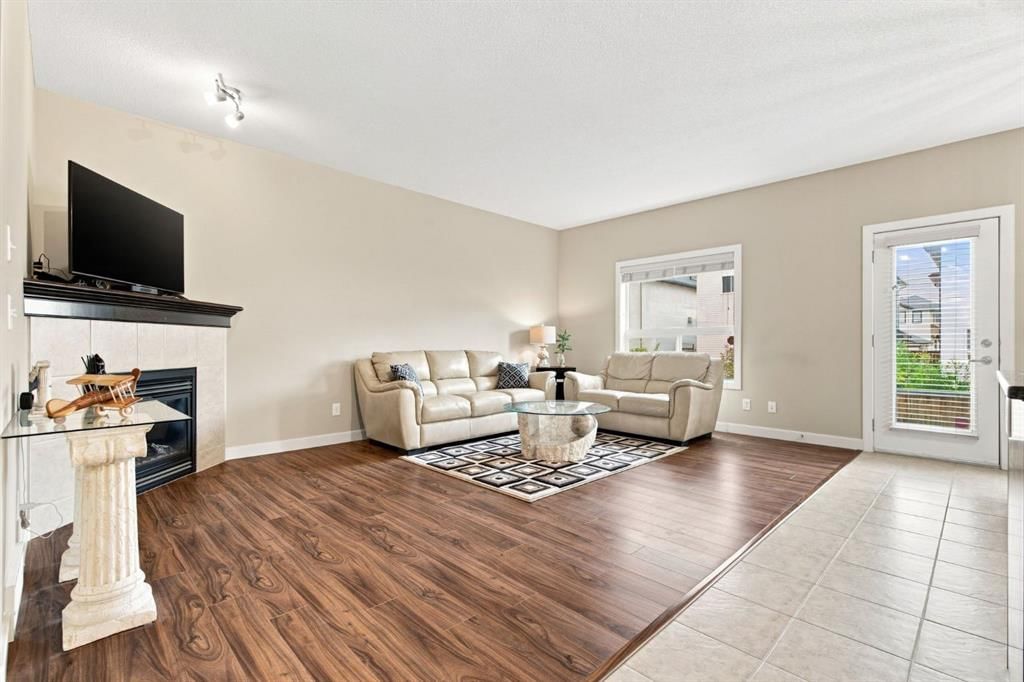 58 Everwoods Park SW, Calgary — photo 5 of 41