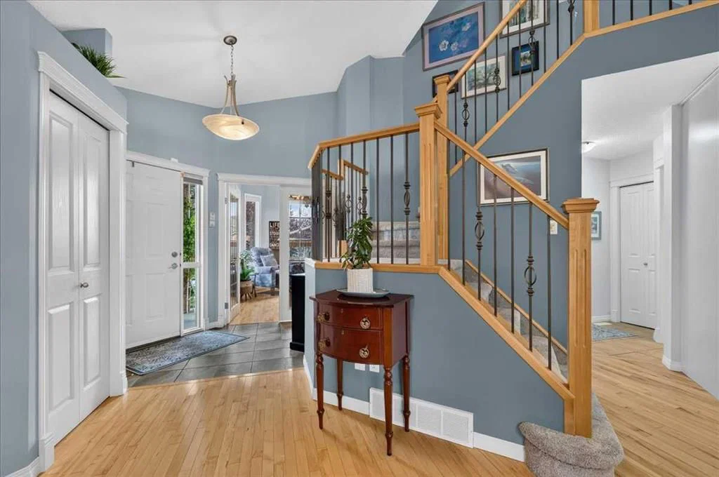 248 Springbank Villas SW, Calgary — photo 2 of 50
