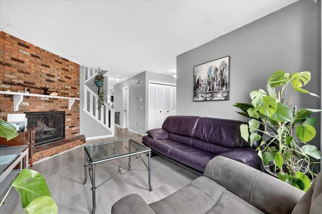 672 Whiteridge Way NE, Calgary — photo 4 of 38