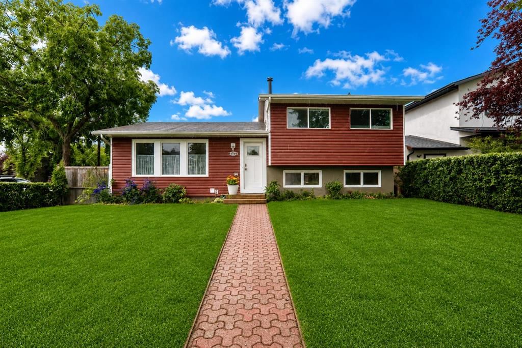 14672 Deer Ridge Drive SE, Calgary — main listing photo