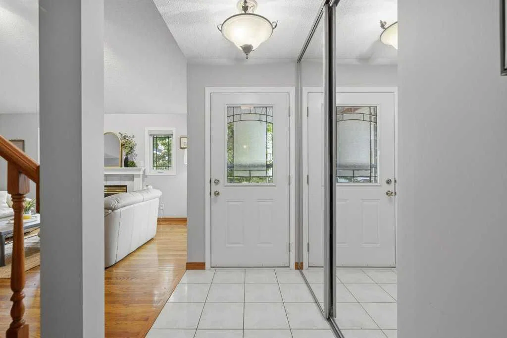 4 Inglewood Landing SE, Calgary — photo 3 of 50