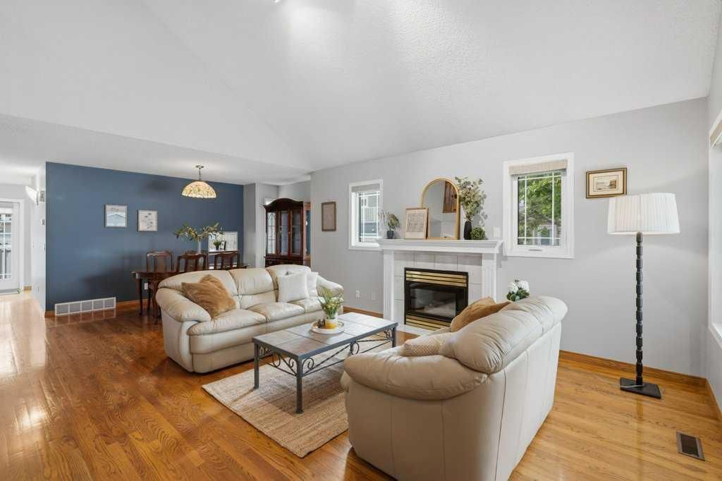 4 Inglewood Landing SE, Calgary — photo 4 of 50