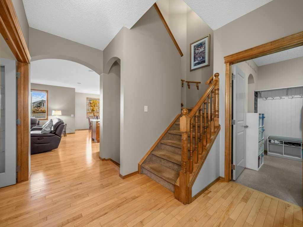 108 Pantego Rise NW, Calgary — photo 4 of 43