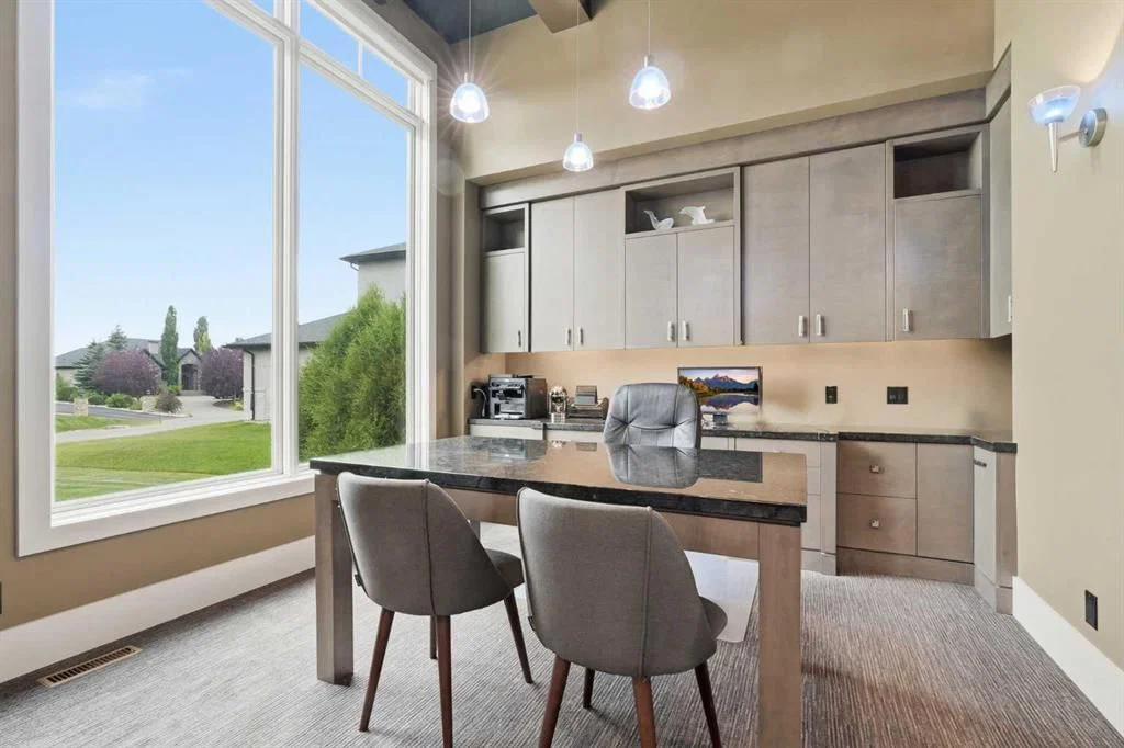 120 Lynx Ridge Road NW, Calgary — photo 3 of 50