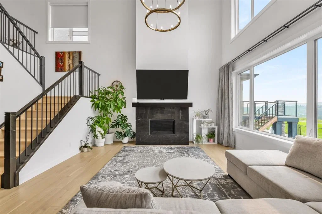 406 Rowley Way NW, Calgary — photo 5 of 50