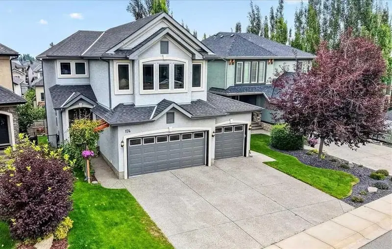 174 Cranridge Terrace SE, Calgary — main listing photo