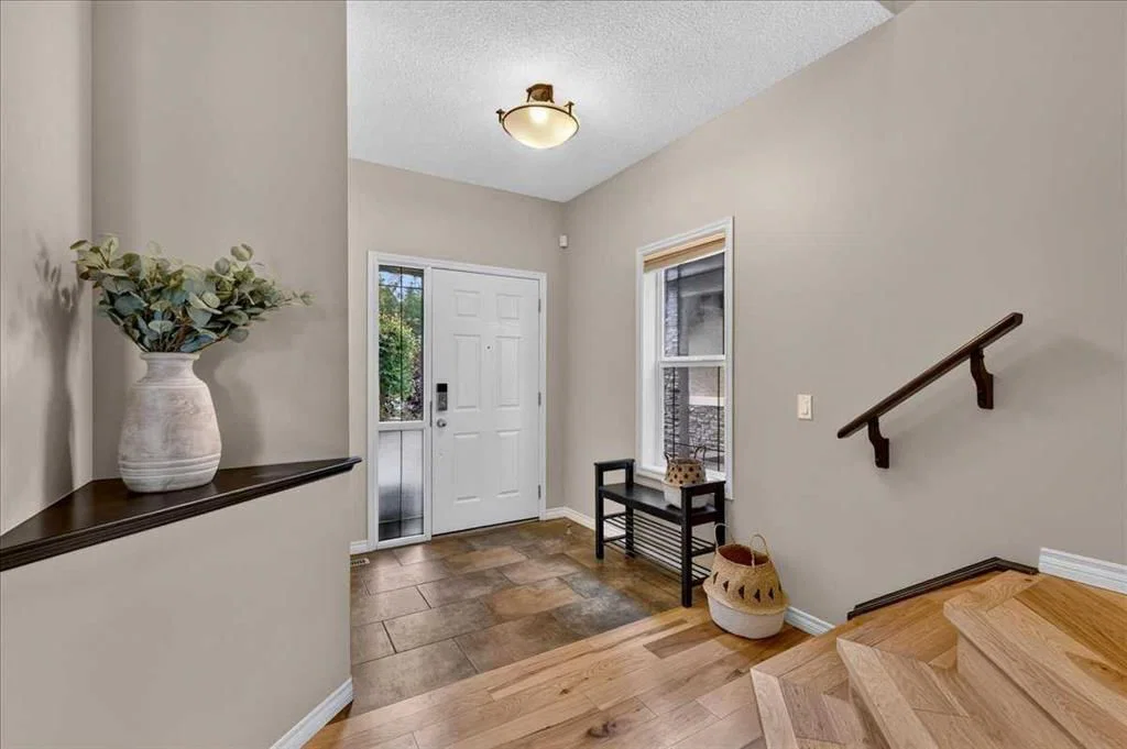 174 Cranridge Terrace SE, Calgary — photo 3 of 47