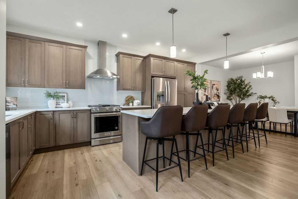 882 Bluerock Way SW, Calgary — photo 2 of 35