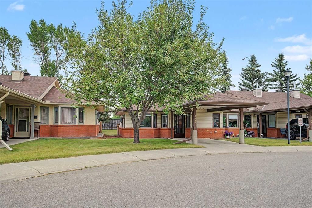 2640 Dovely Court SE, Calgary — main listing photo