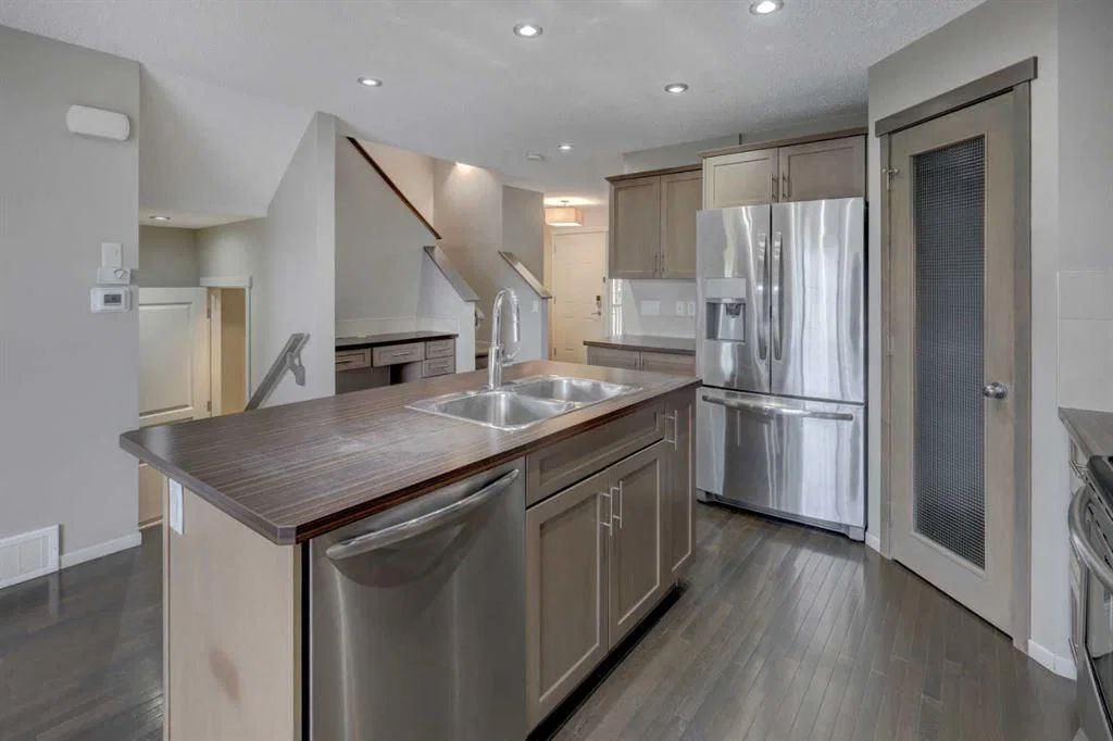 36 Copperstone Court SE, Calgary — photo 5 of 43