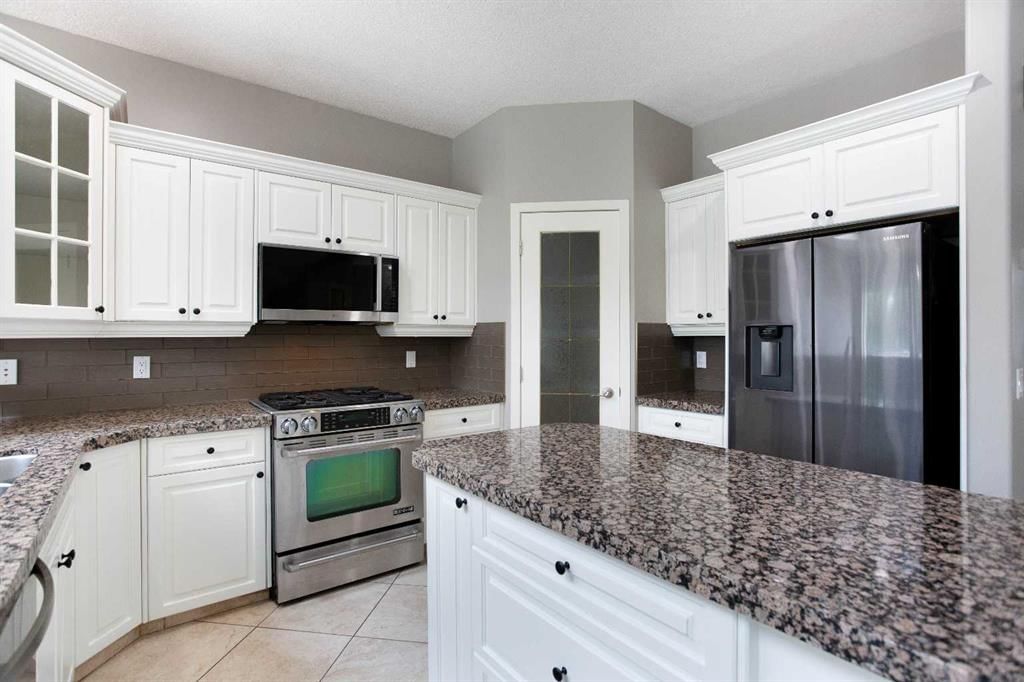 3414 Douglasdale Boulevard SE, Calgary — photo 4 of 38