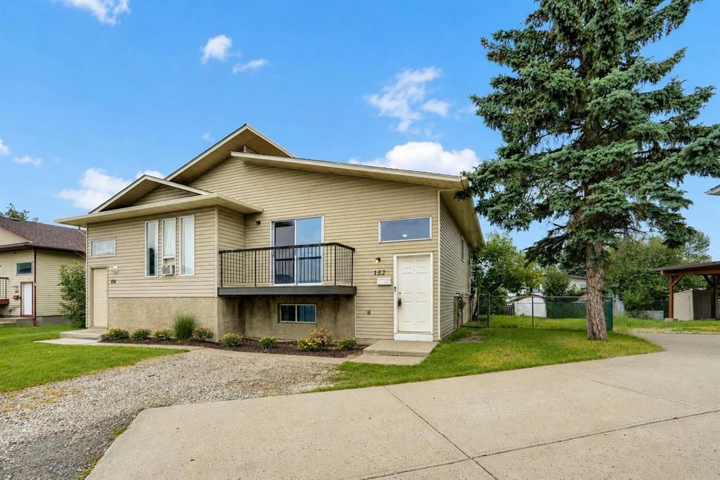 152 Fonda Drive SE, Calgary — photo 3 of 50