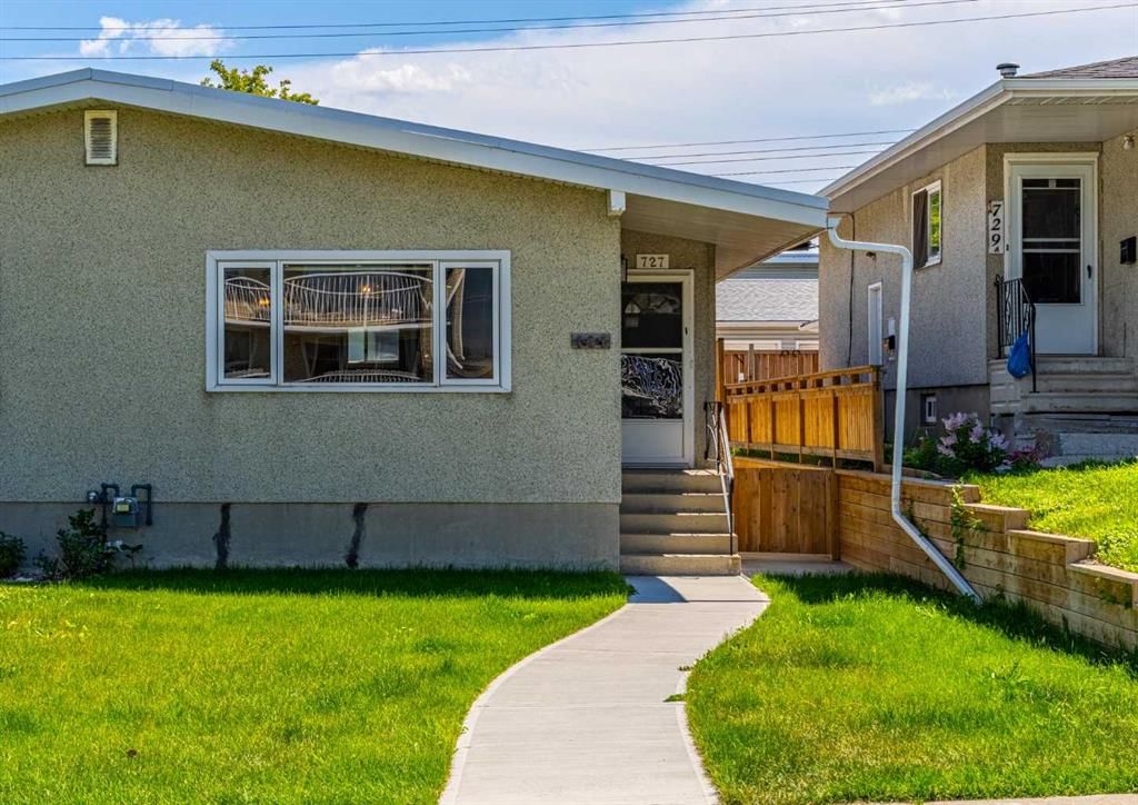 727 67 Avenue SW, Calgary — photo 5 of 39