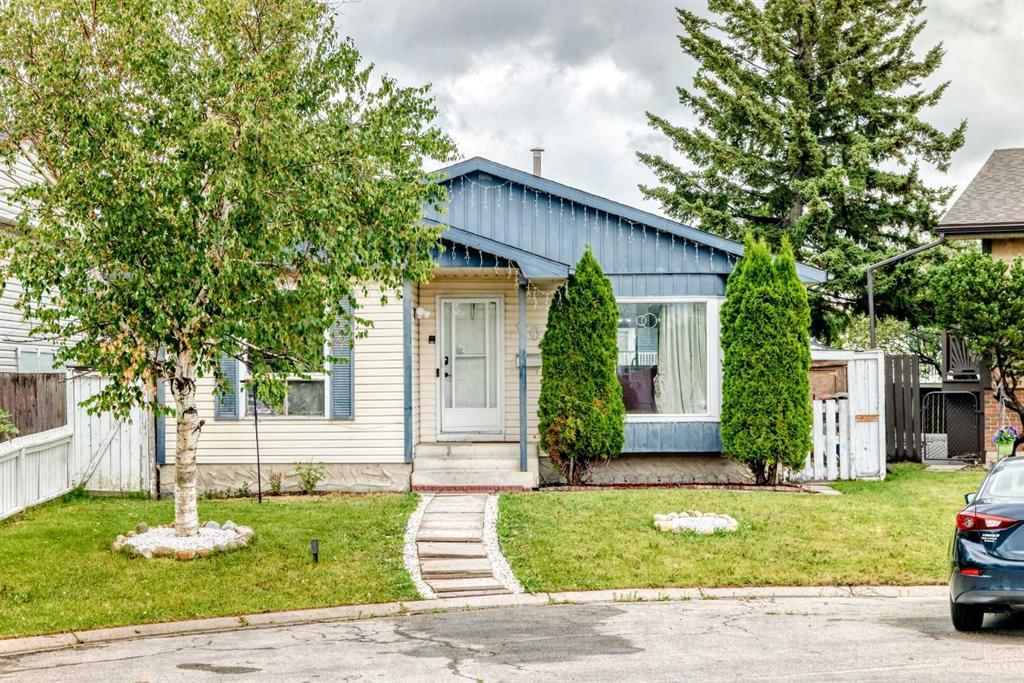 60 Falmere Court NE, Calgary — photo 2 of 48