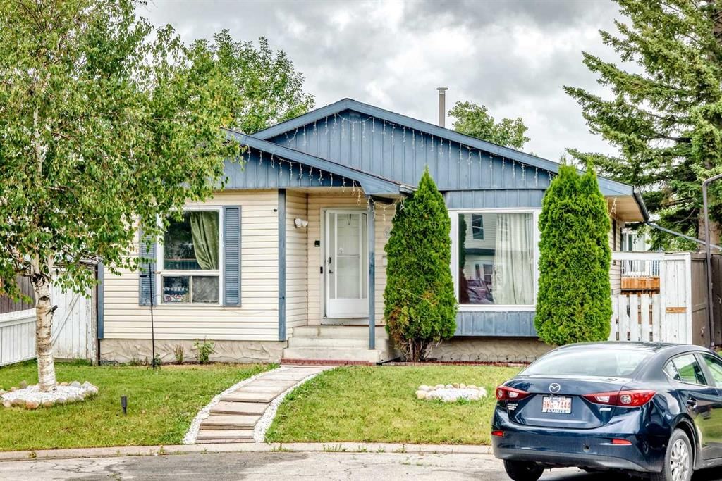 60 Falmere Court NE, Calgary — photo 3 of 48