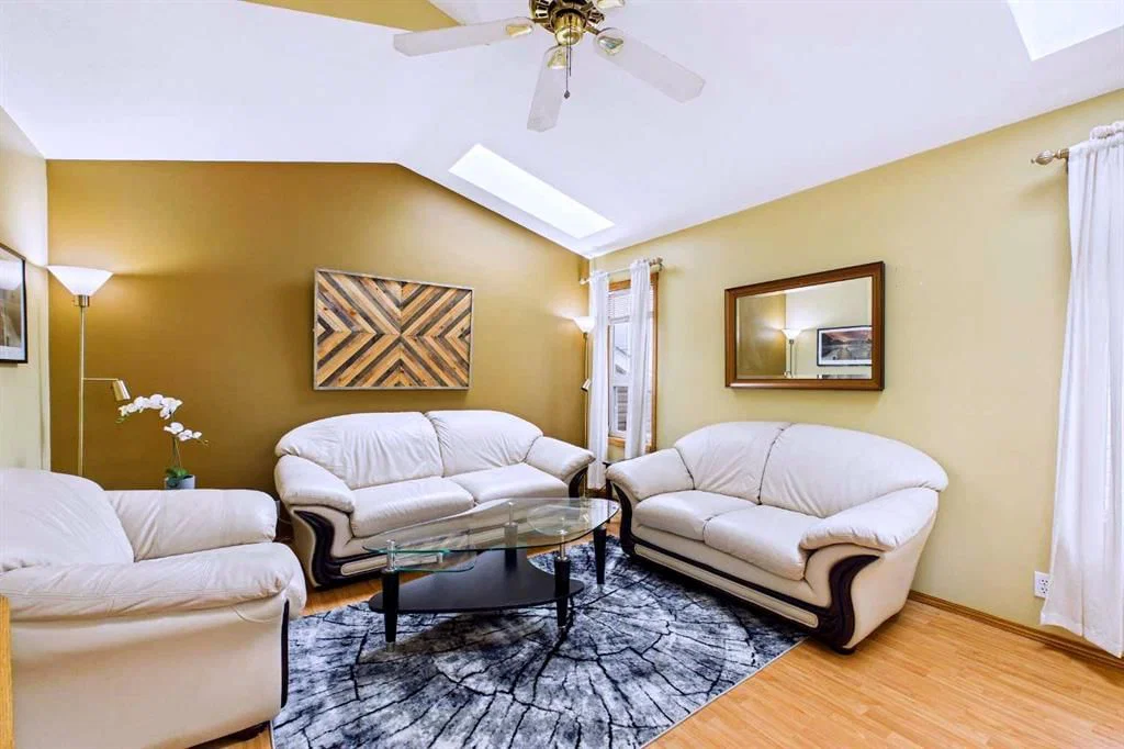 187 Bridlewood Circle SW, Calgary — photo 5 of 40