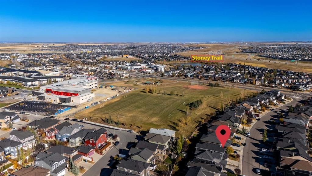 76 Evanspark Circle NW, Calgary — photo 4 of 47