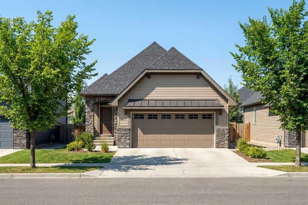 406 Montrose Green SE, High River — main listing photo