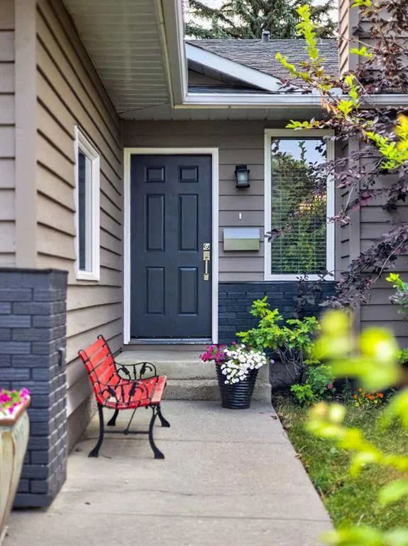 13704 Deer Run Boulevard SE, Calgary — photo 3 of 41