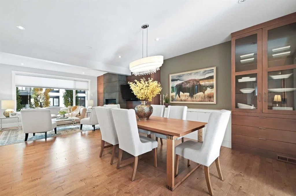 826 Durham Avenue SW, Calgary — photo 3 of 50