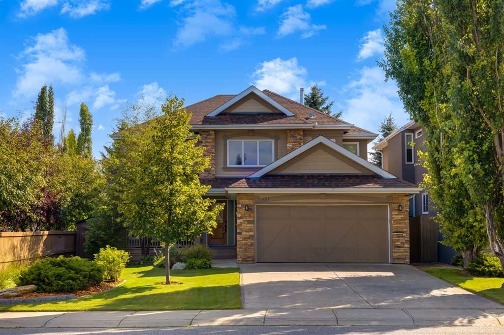 1527 Evergreen Drive SW, Calgary — main listing photo