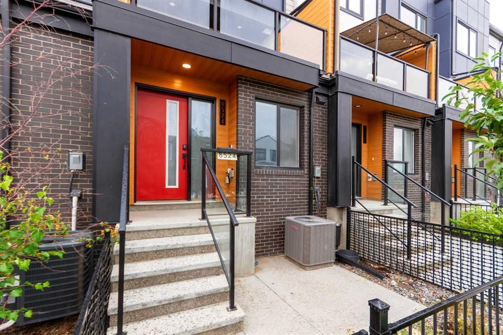 8524 21 Avenue SE, Calgary — photo 4 of 34
