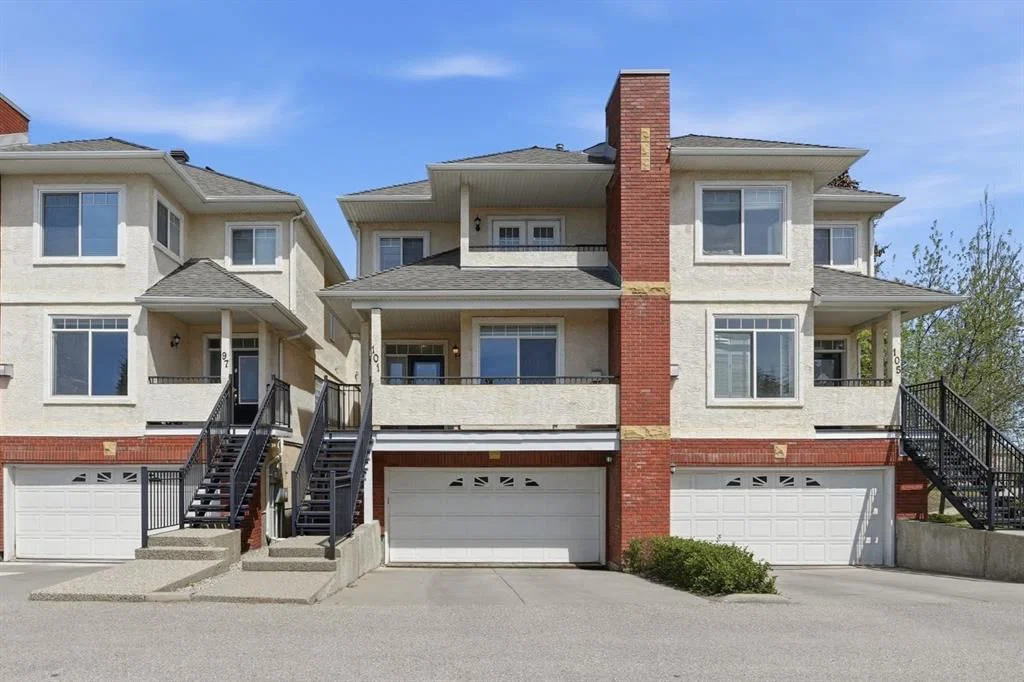 101 Sierra Morena Landing SW, Calgary — main listing photo