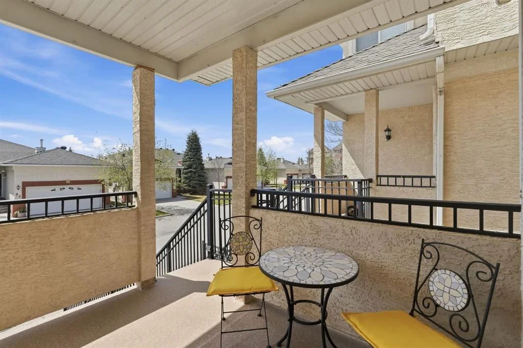 101 Sierra Morena Landing SW, Calgary — photo 3 of 34