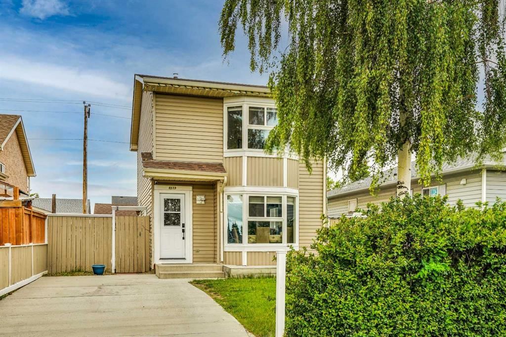 6515 Martingrove Drive NE, Calgary — photo 4 of 50