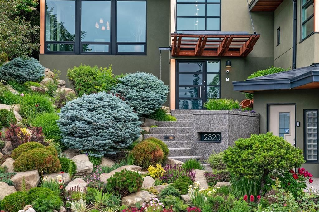 2320 Juniper Road NW, Calgary — photo 3 of 50