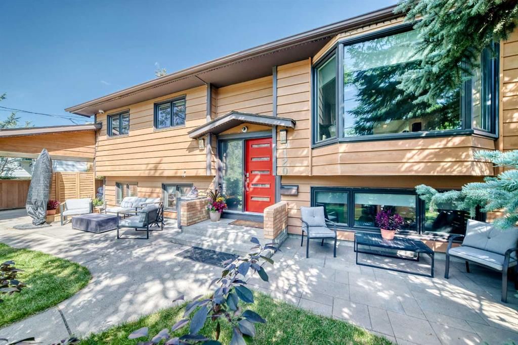 9120 48 Avenue NW, Calgary — photo 2 of 47