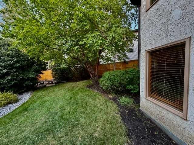 151 Riverside Mews SE, Calgary — photo 5 of 50
