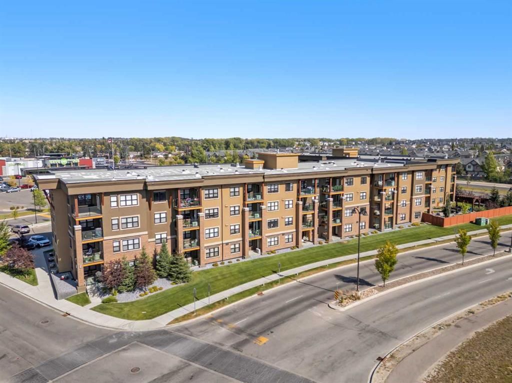 2105, 10 Market Boulevard SE, Airdrie — photo 2 of 47