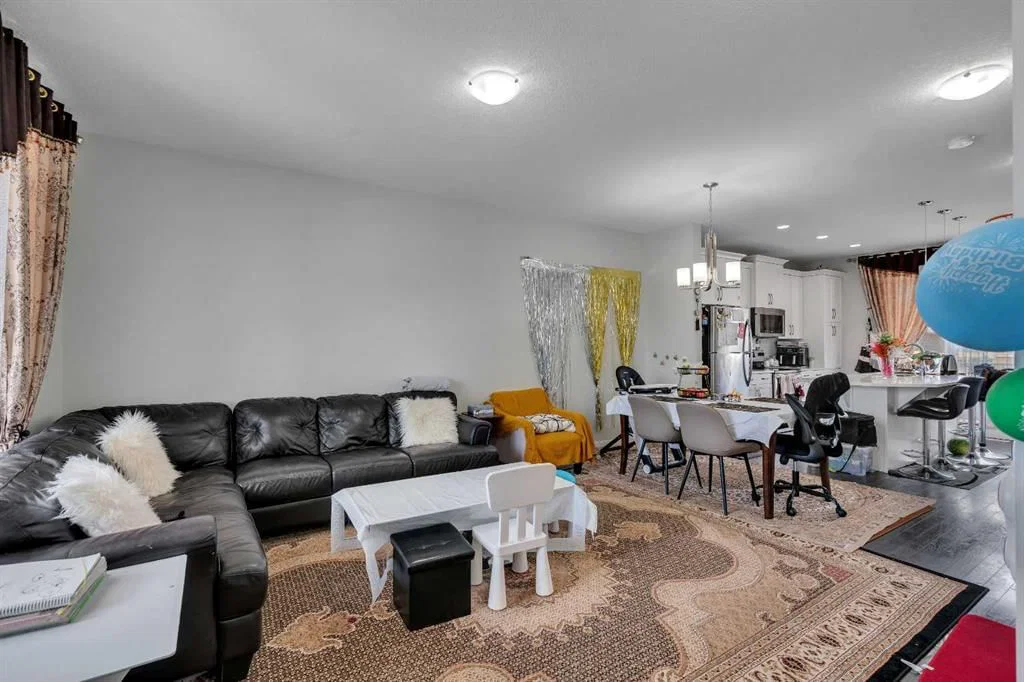 552 Redstone Drive NE, Calgary — photo 2 of 26