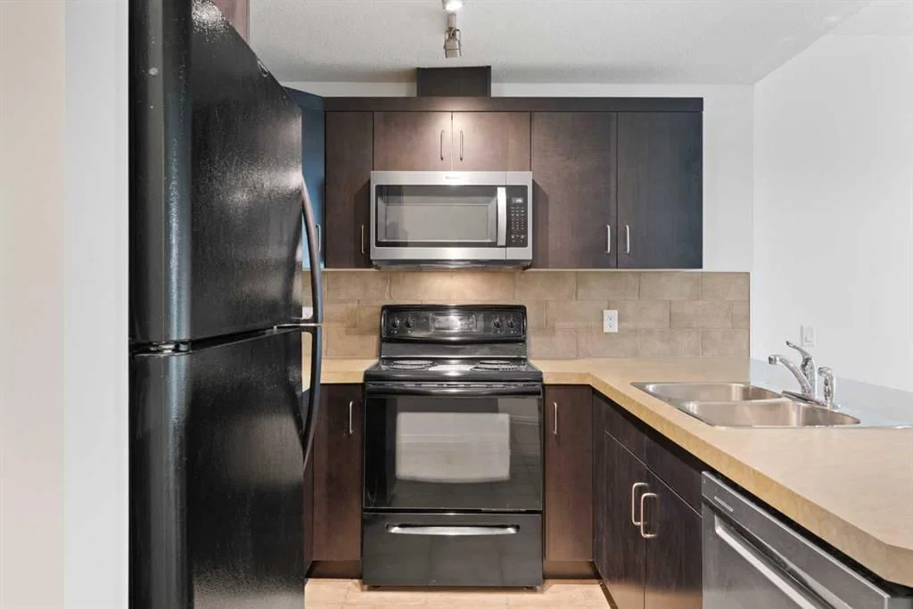 309, 1410 1 Street SE, Calgary — photo 3 of 49
