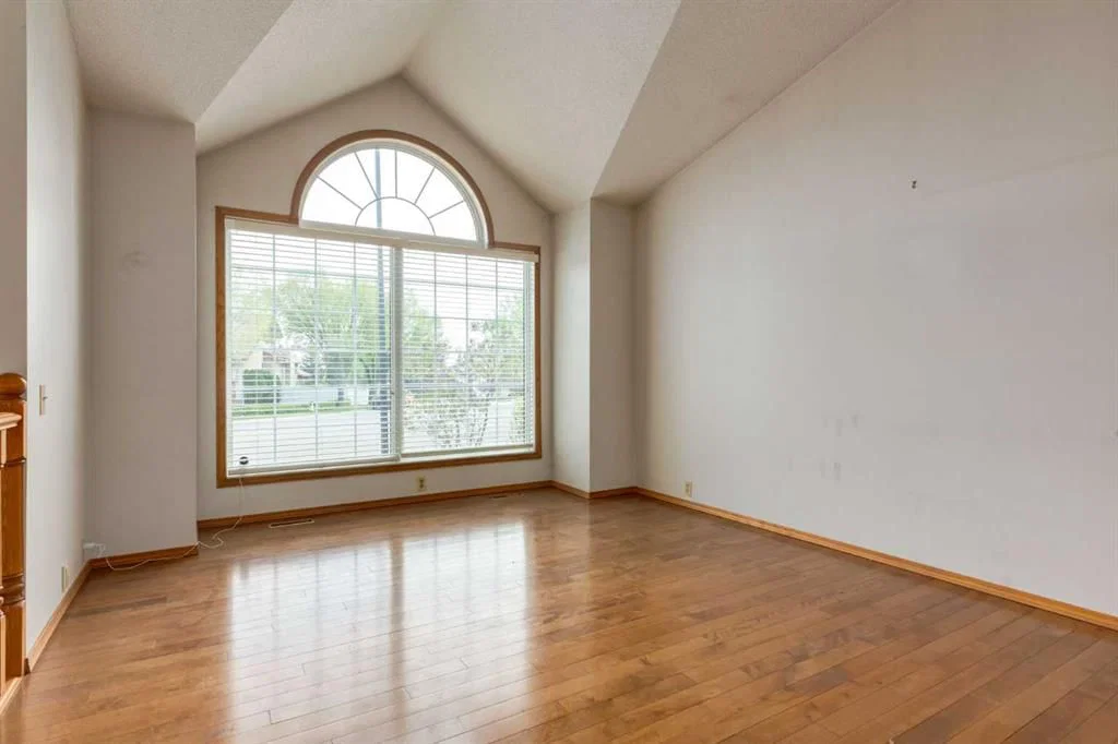 183 Edgevalley Circle NW, Calgary — photo 3 of 50