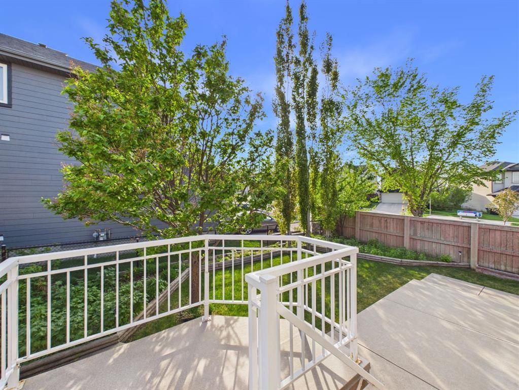 181 Panamount Hill NW, Calgary — photo 4 of 27