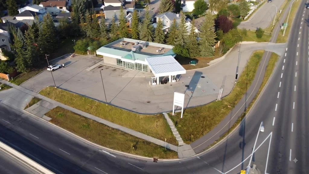 16311 6 Street SW, Calgary — photo 5 of 5