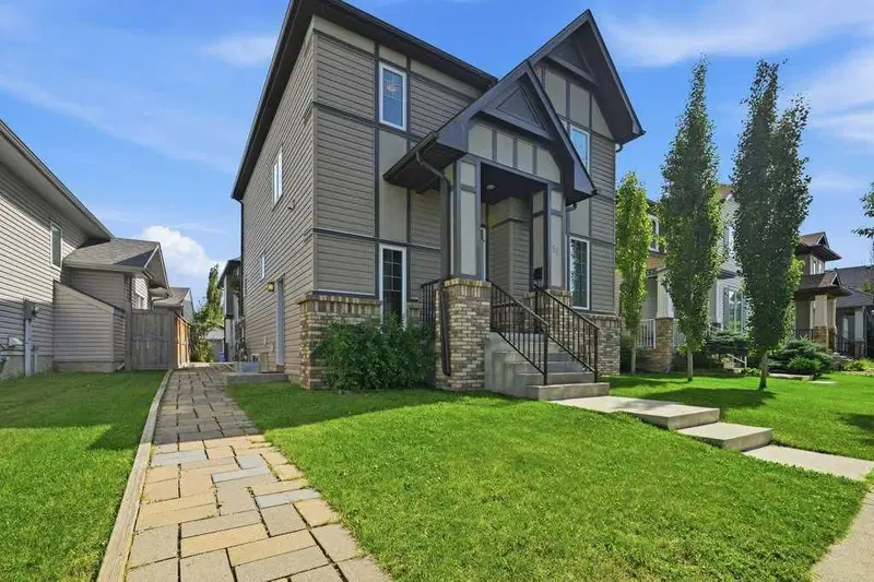 98 Elgin Meadows Circle SE, Calgary — photo 2 of 47