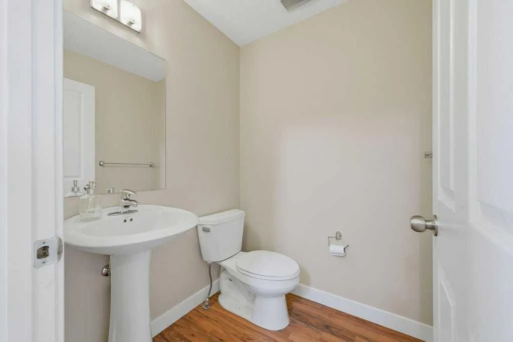 98 Elgin Meadows Circle SE, Calgary — photo 5 of 47