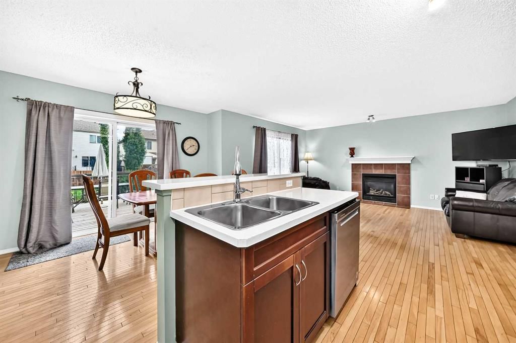 960 Copperfield Boulevard SE, Calgary — photo 2 of 31