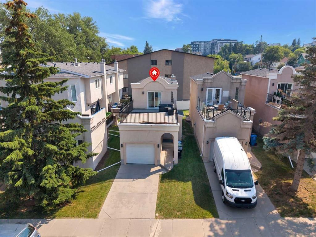 1707 23 Avenue SW, Calgary — main listing photo