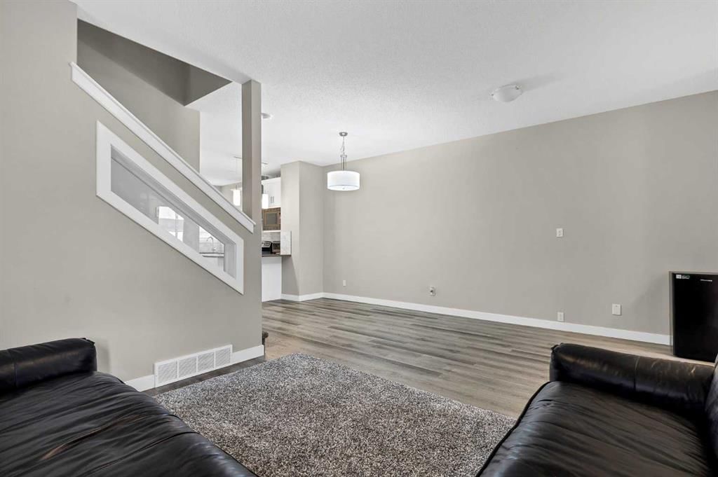 333 Ravenstern Link SE, Airdrie — photo 3 of 30
